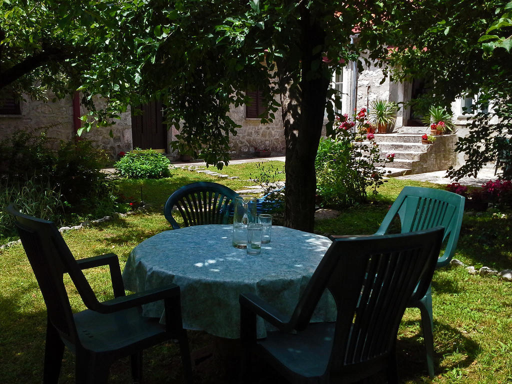 La Vecchia Casa Hotel Cetinje Bagian luar foto