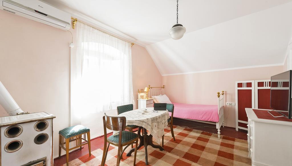 La Vecchia Casa Hotel Cetinje Bagian luar foto