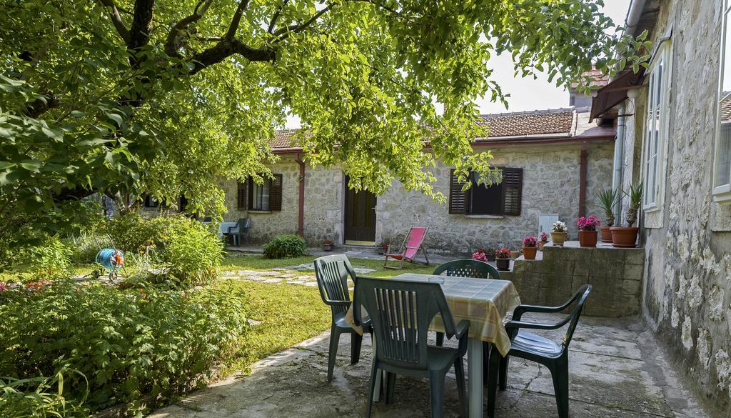 La Vecchia Casa Hotel Cetinje Bagian luar foto